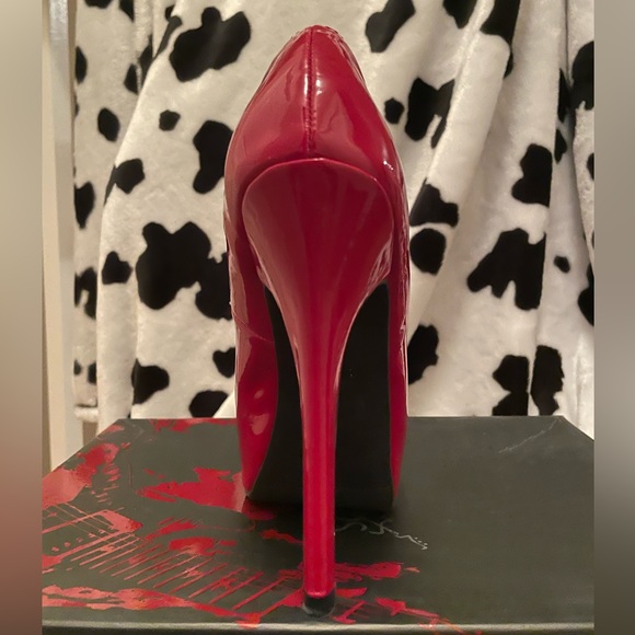 Olsenboye Bow red heels - Picture 3 of 6